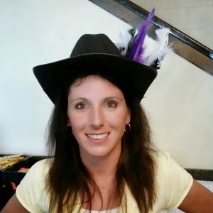 Meet your Posher, Lauren